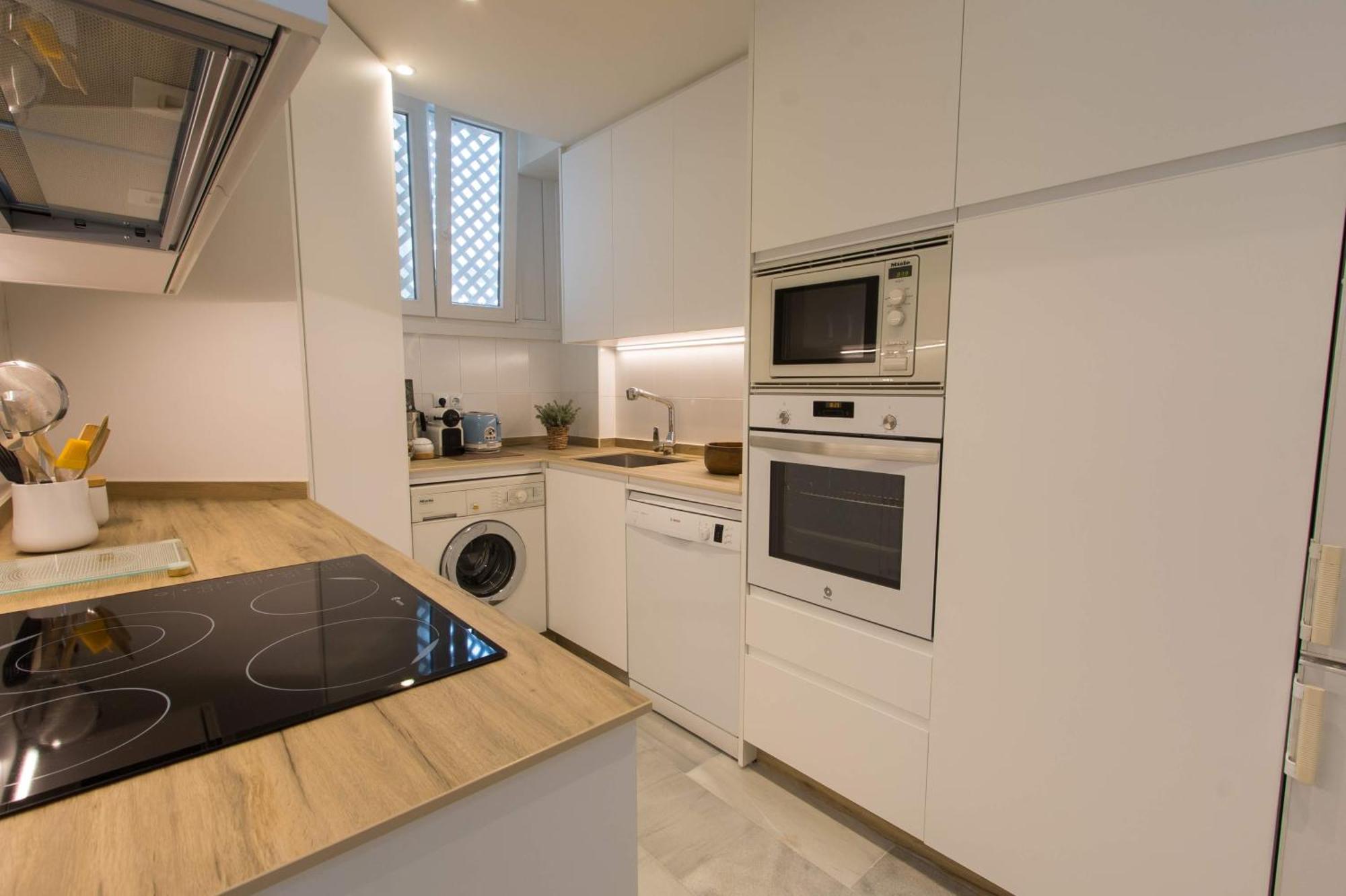 Primera Linea De Playa En Puerto Banus Apartamento *